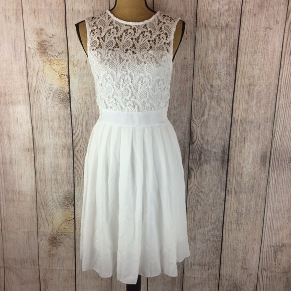 Zanzea Dresses & Skirts - Zanzea NWT White Embroidered Lace Dress Sz 4